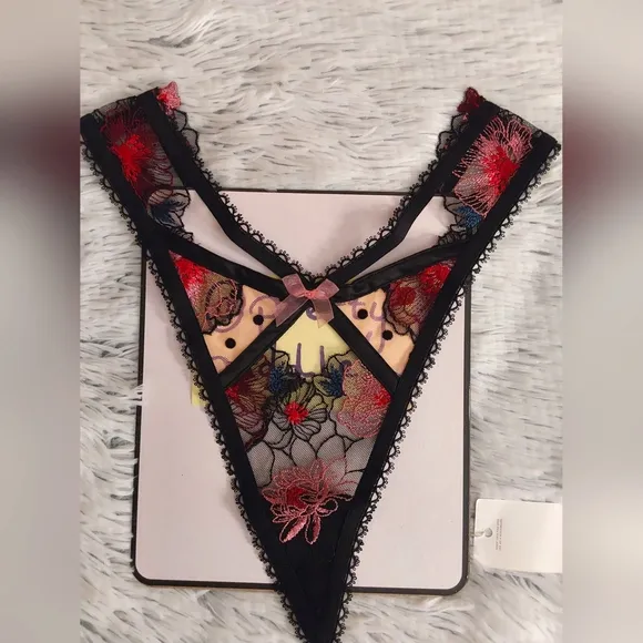 💖 For Love and Lemons Zinnia Embroidered High-Waist Thong Panty 💖