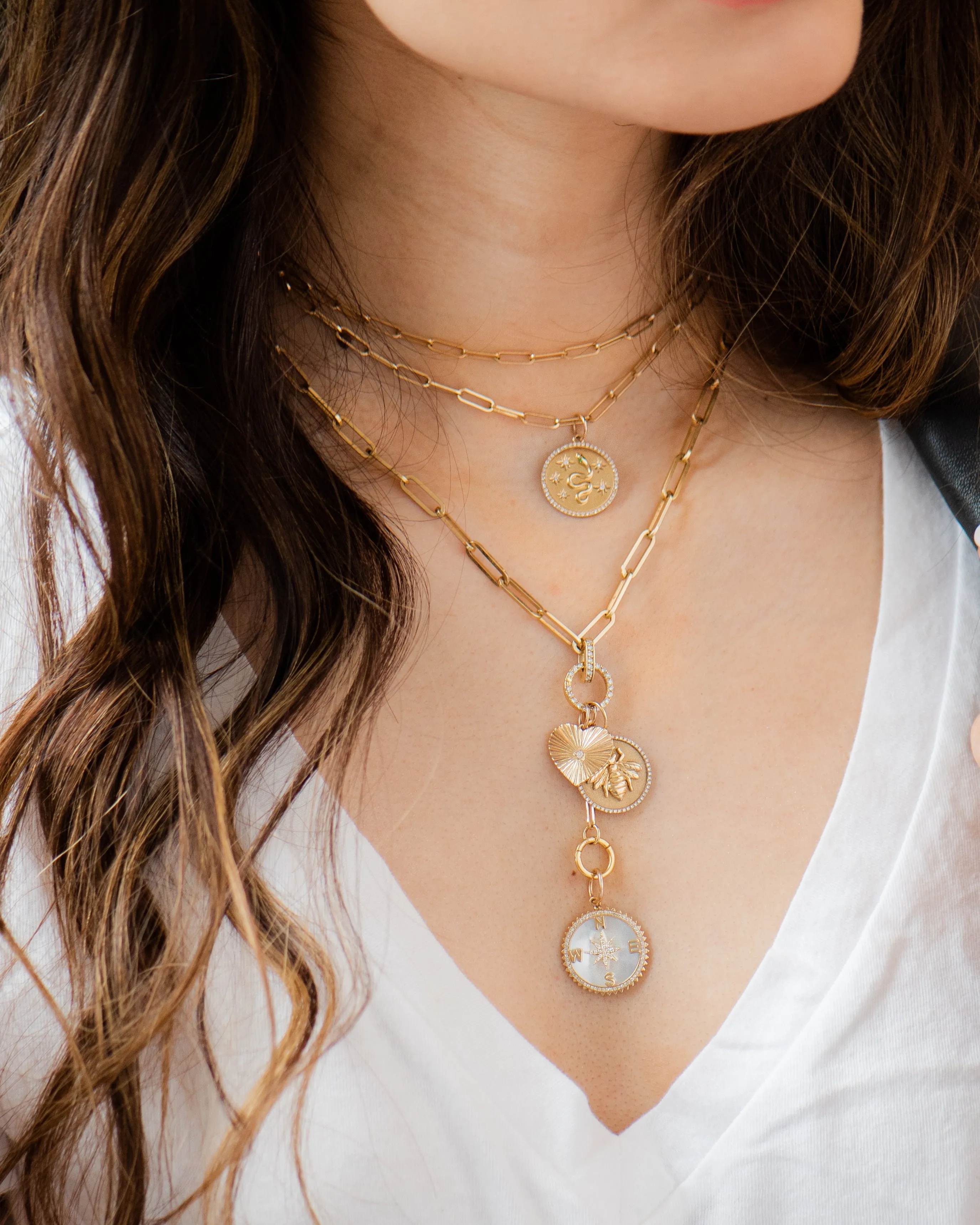 14K GOLD AND DIAMOND BUMBLE BEE MEDALLION