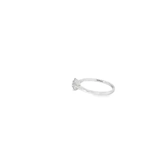 18k White Gold .18ct G SI1 Round Diamond Cluster Ring