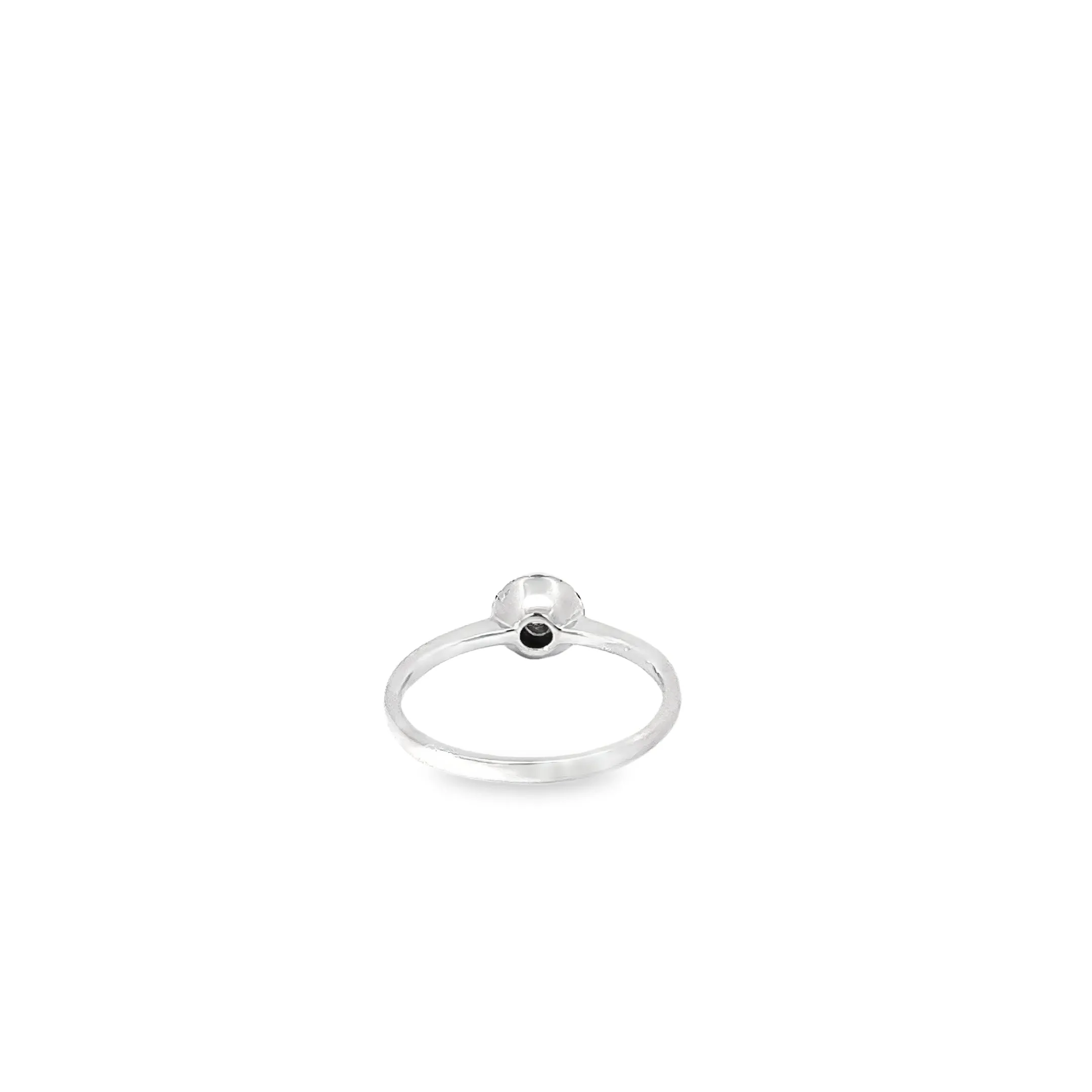 18k White Gold .18ct G SI1 Round Diamond Cluster Ring