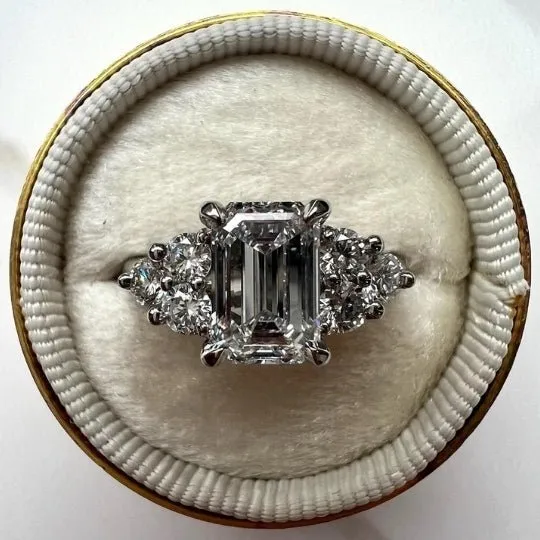 3/4 Carat Emerald Cut Diamond - D VS2 - 0.77ct - 146120