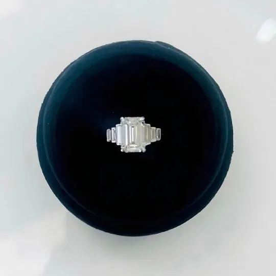 3/4 Carat Emerald Cut Diamond - D VS2 - 0.77ct - 146120