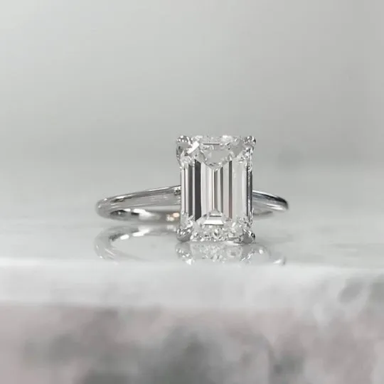 3/4 Carat Emerald Cut Diamond - D VS2 - 0.77ct - 146120
