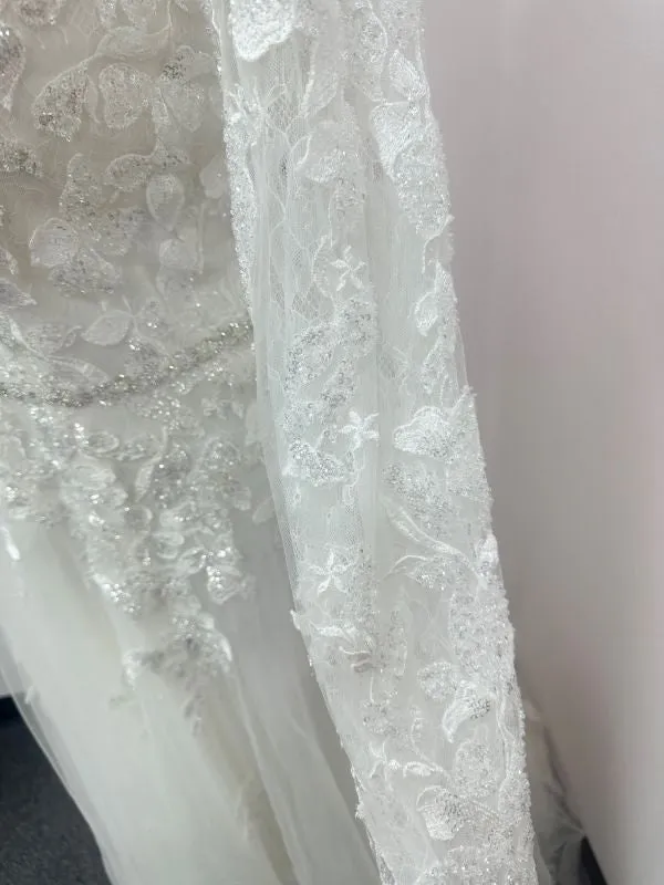 Casablanca Size 30W 2445 Lucy Ivory/Silver Gown