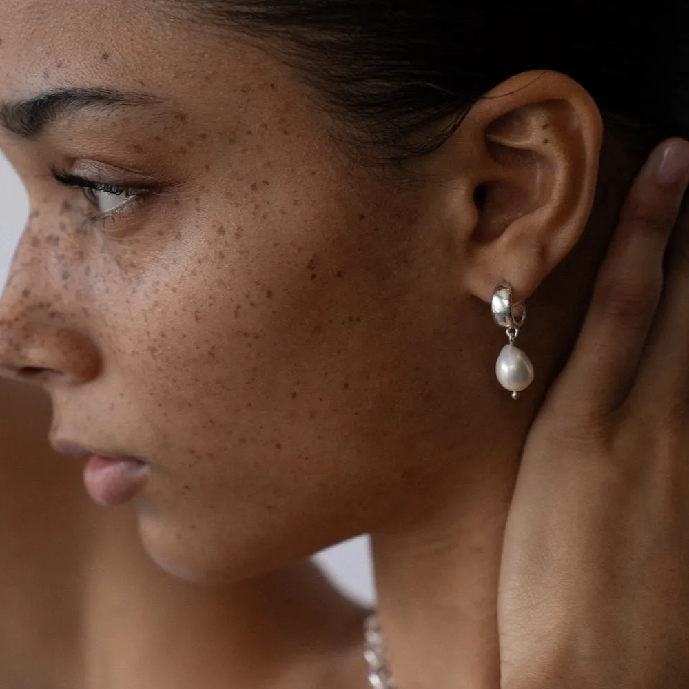 Cocoon Hoops | Gold   Pearl