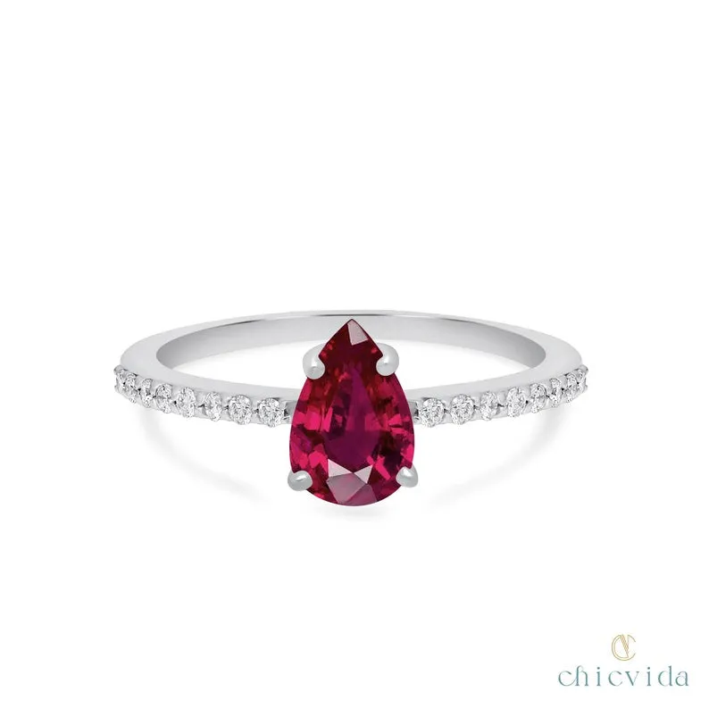 Diva Pear Ring