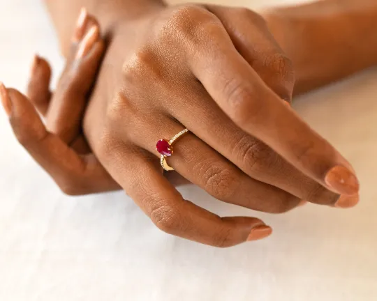 Diva Pear Ring
