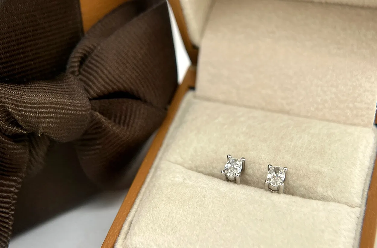 Earrings 0.48cts Oval Diamonds 18kt Gold Studs Early Winter Collection