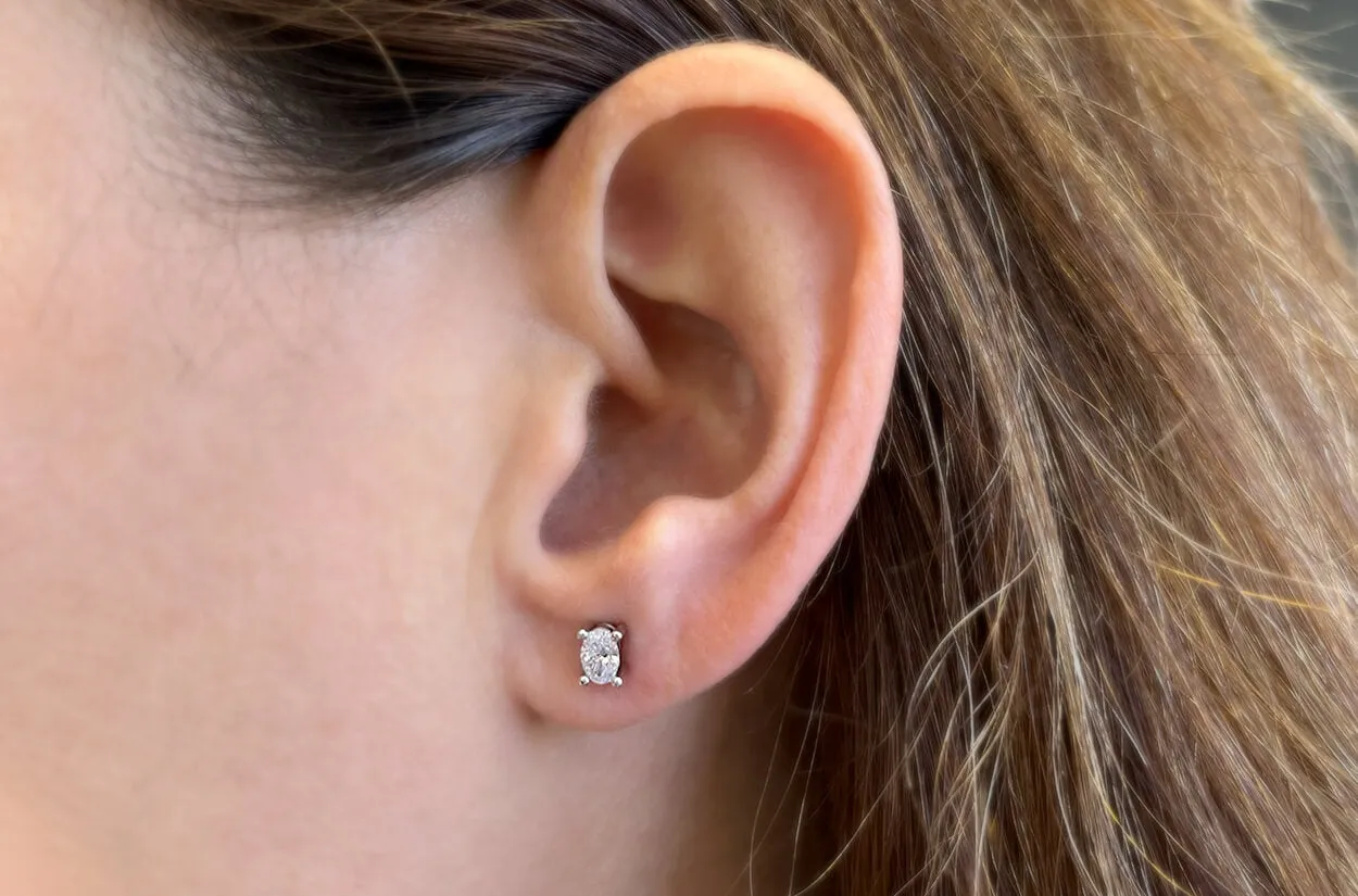 Earrings 0.48cts Oval Diamonds 18kt Gold Studs Early Winter Collection