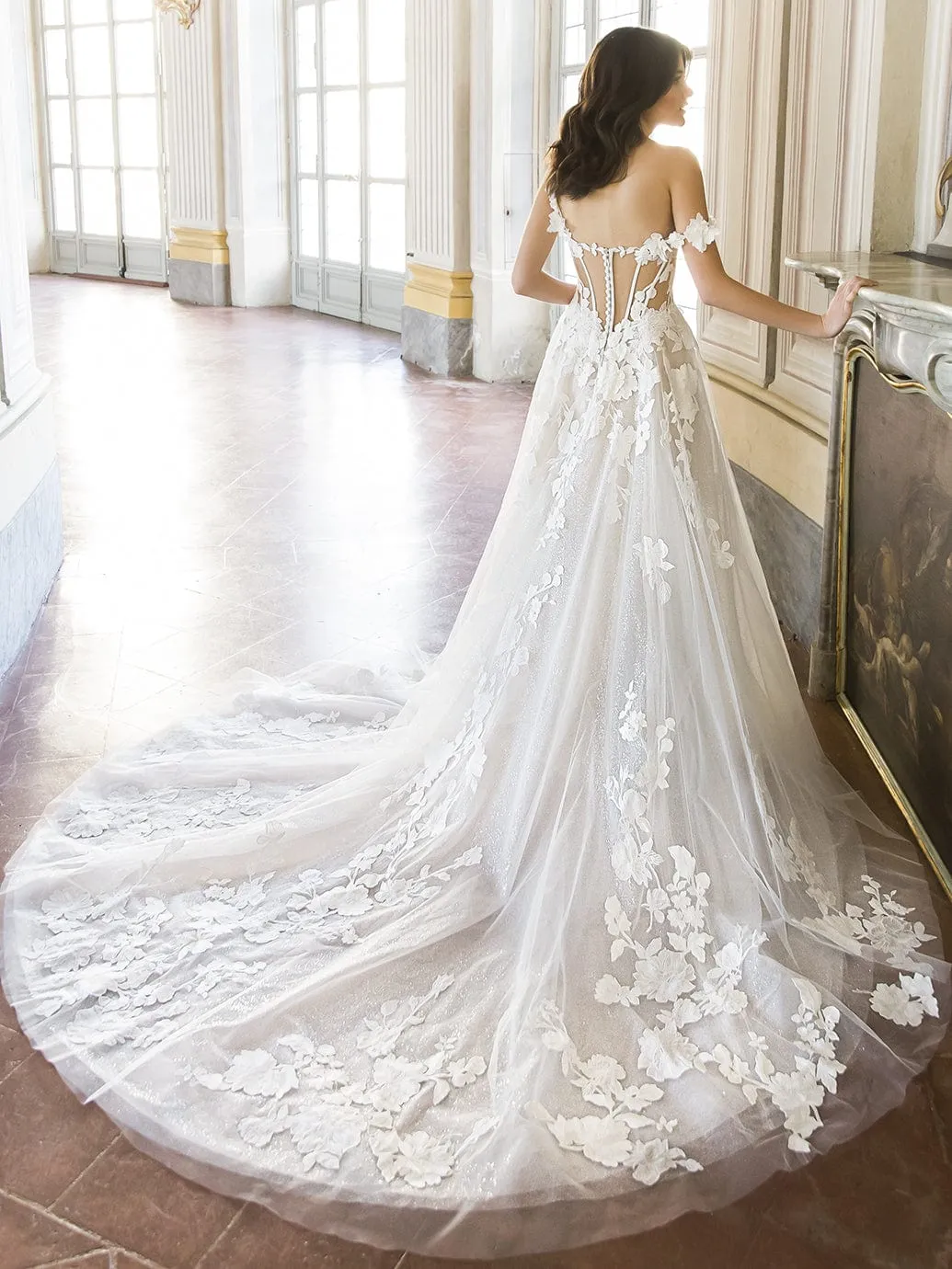 Enzoani: Trina
