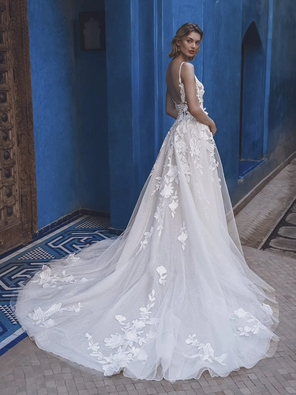 Enzoani: Unisse