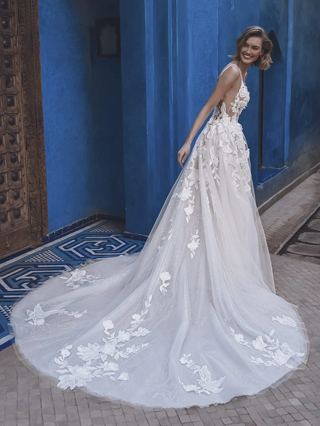 Enzoani: Unisse