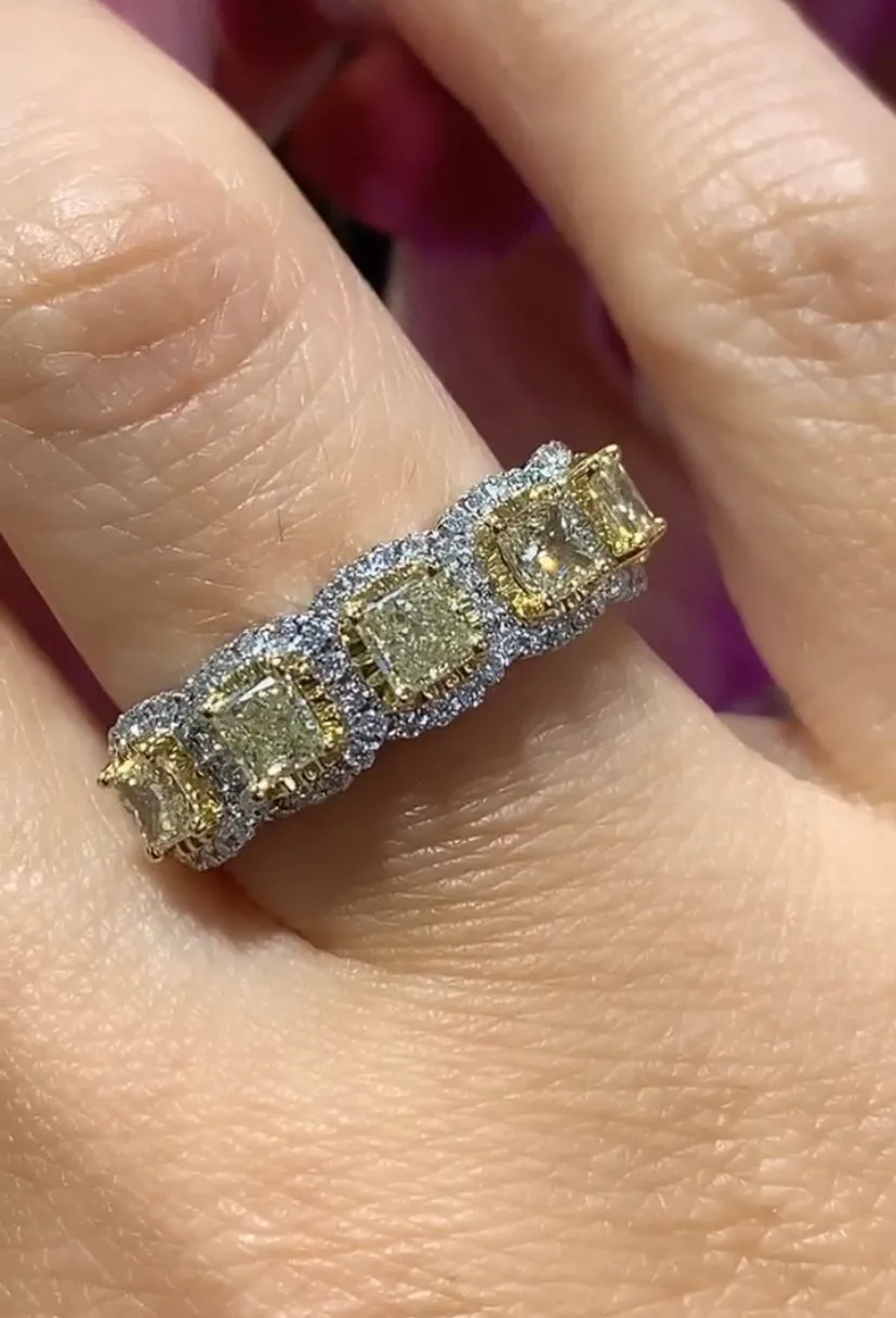 Henri Daussi Canary Fancy Light Yellow Five Stone 1.39ct tw Diamond Ring