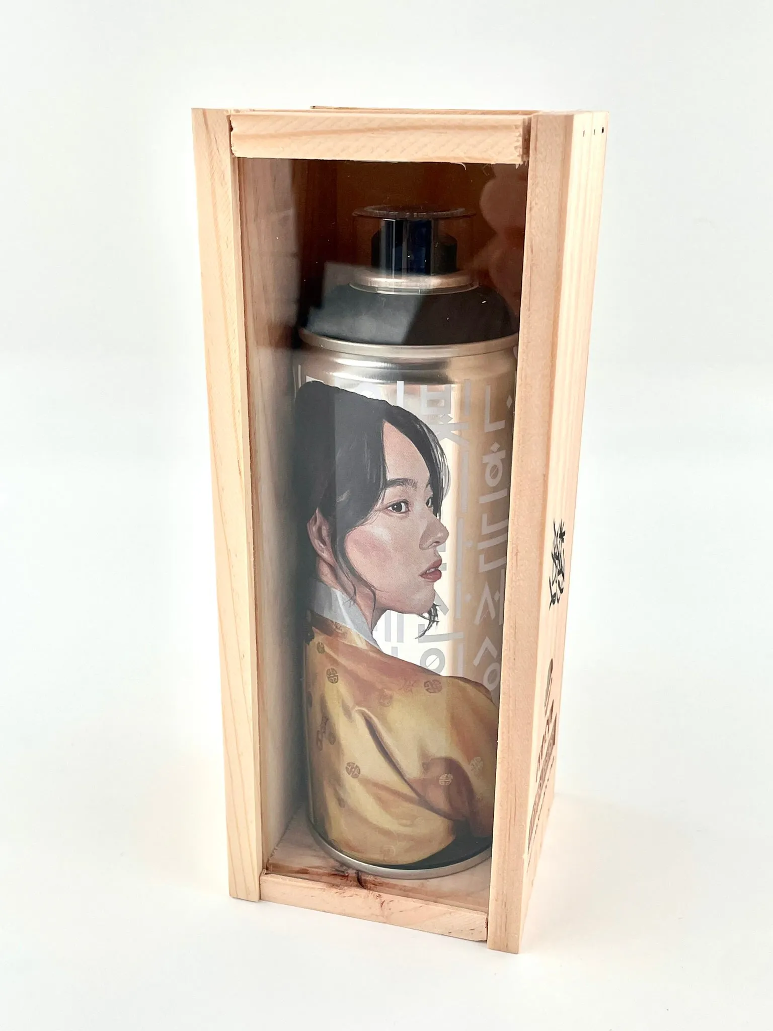 LE Spray Can