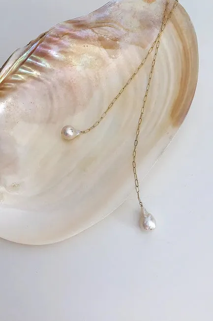 Lustrous Baroque Pearl Lariat