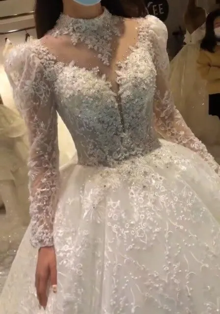 Luxurious Beaded America Ball Gown Long Sleeves Wedding Dresses