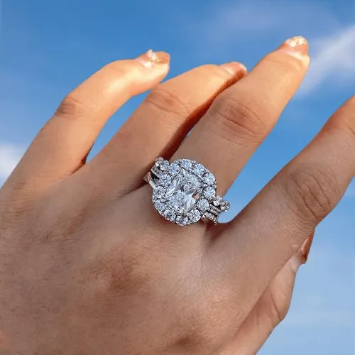 Luxurious Halo Cushion Cut 3PC Wedding Ring Set
