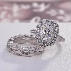 Luxurious Halo Cushion Cut 3PC Wedding Ring Set