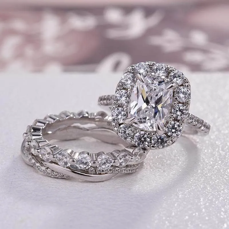 Luxurious Halo Cushion Cut 3PC Wedding Ring Set