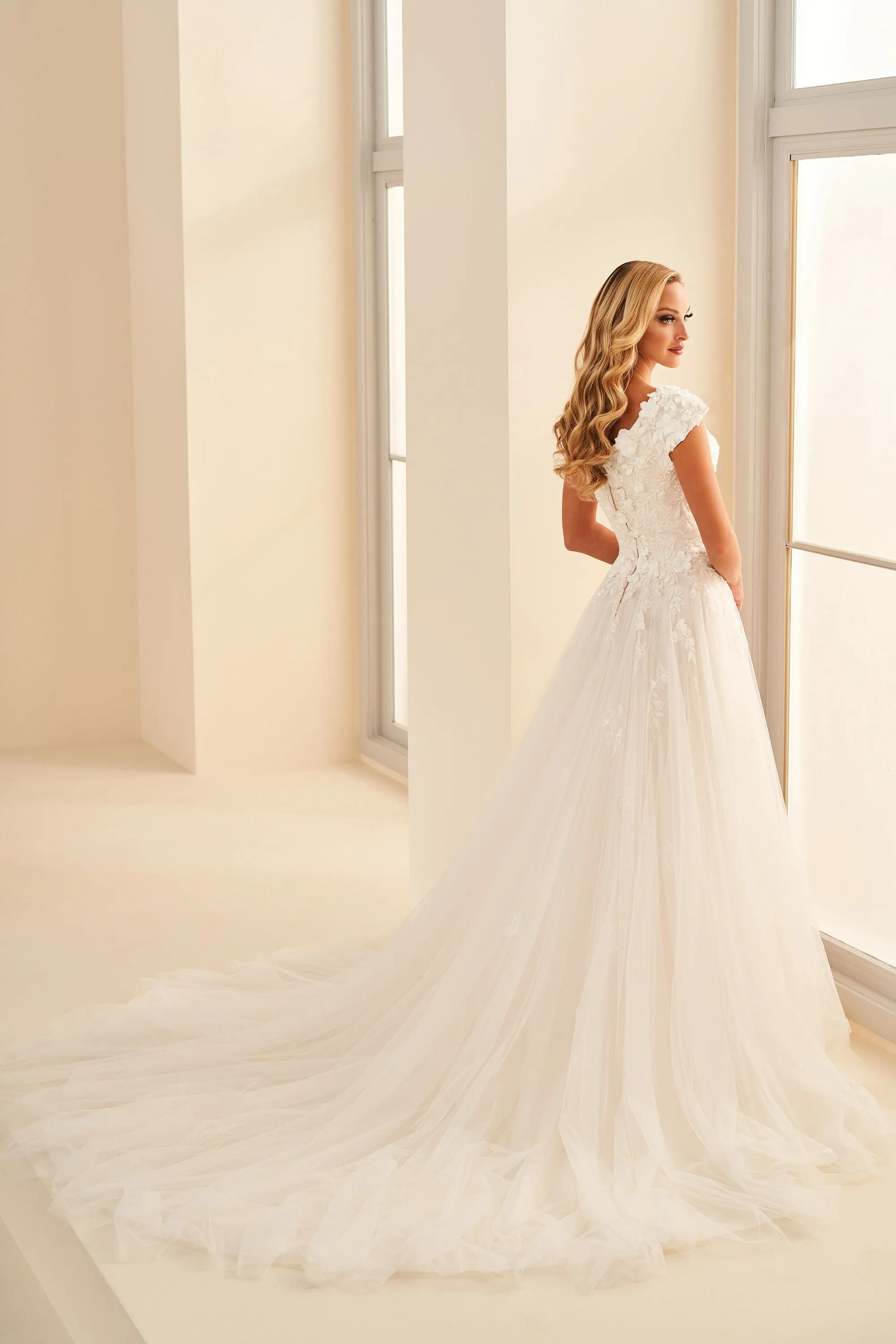 Modest by Mon Cheri: MOD1803