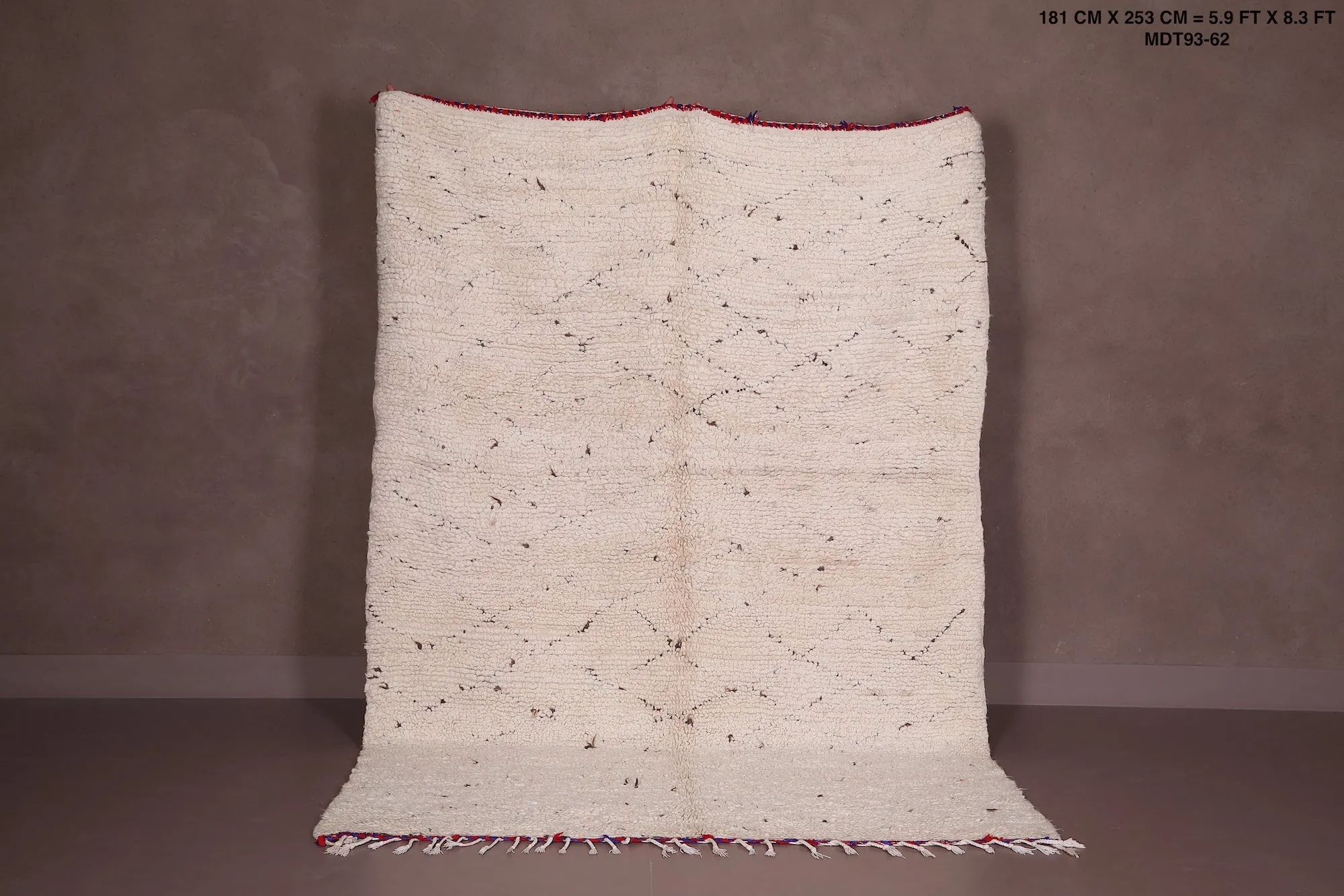 Moroccan Beni Ourain Rug – 5.9 x 8.3 Feet | Luxurious Handmade Wool