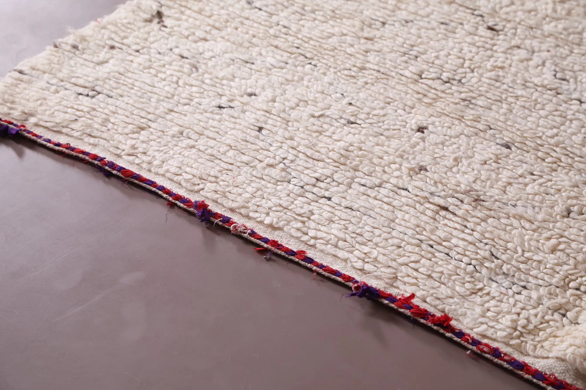 Moroccan Beni Ourain Rug – 5.9 x 8.3 Feet | Luxurious Handmade Wool