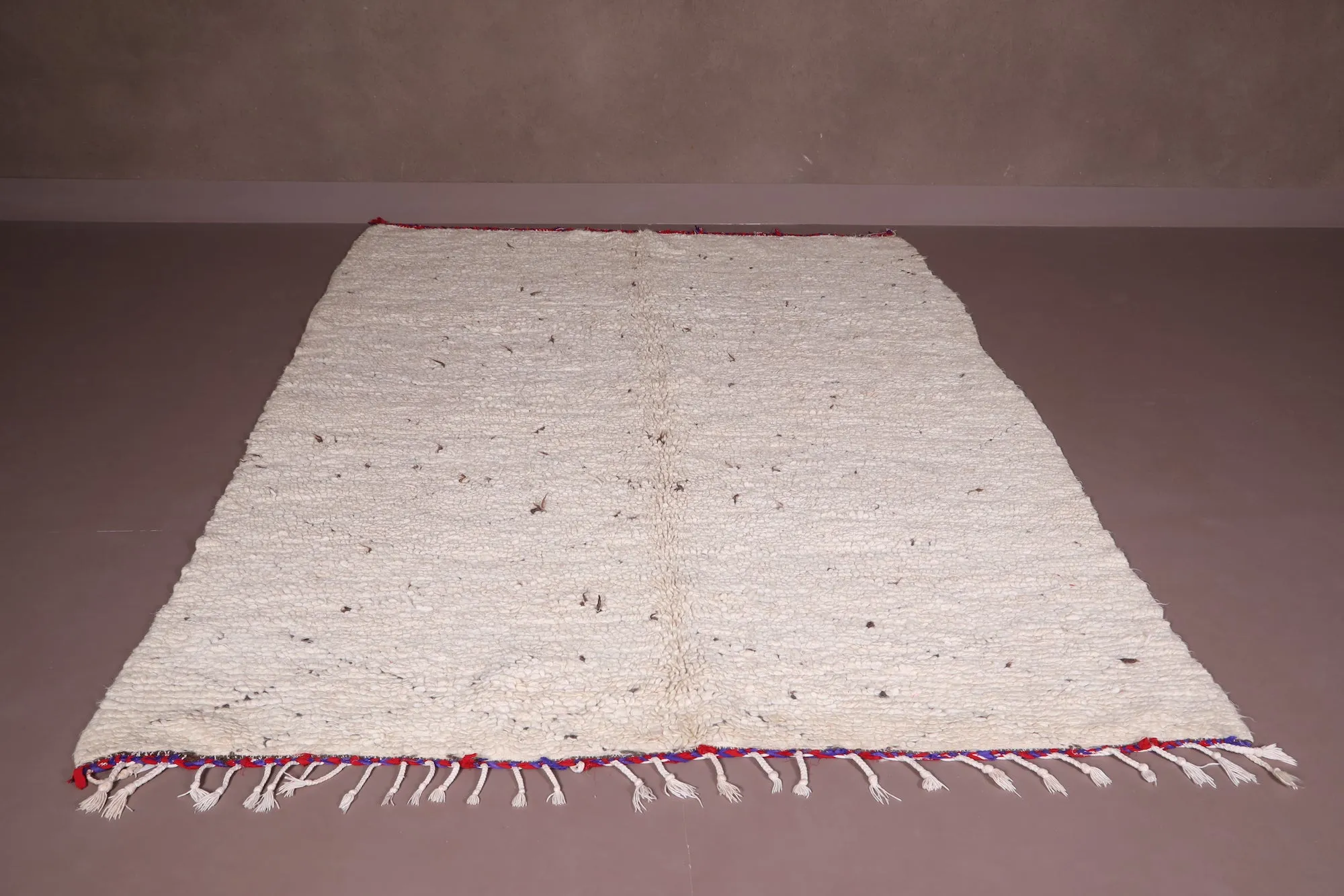 Moroccan Beni Ourain Rug – 5.9 x 8.3 Feet | Luxurious Handmade Wool
