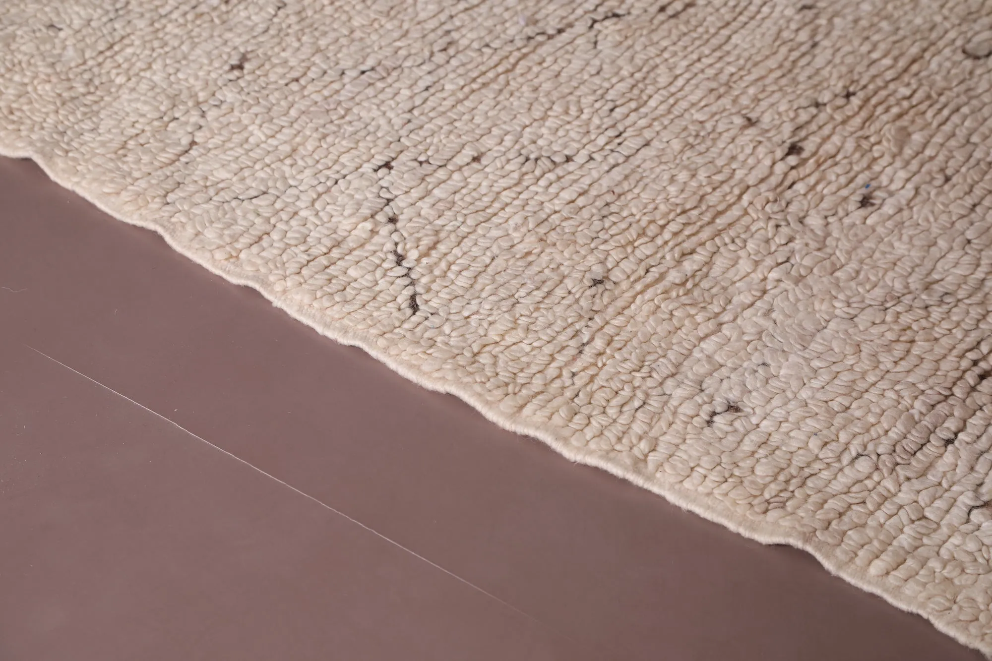 Moroccan Beni Ourain Rug – 5.9 x 8.3 Feet | Luxurious Handmade Wool