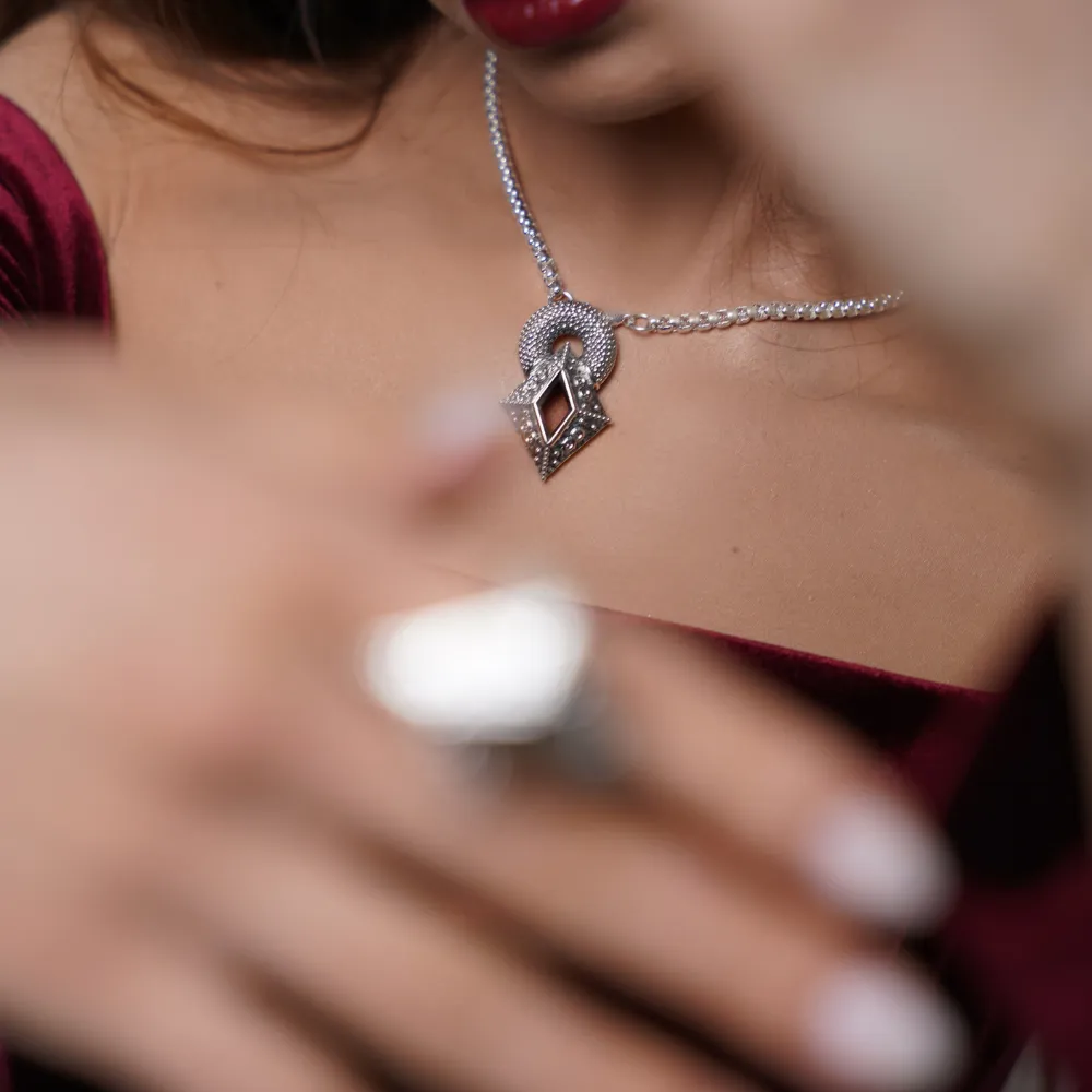 Queen of diamonds necklace