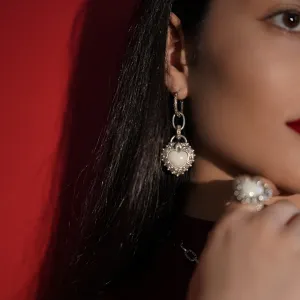 Queen of hearts earrings/ single