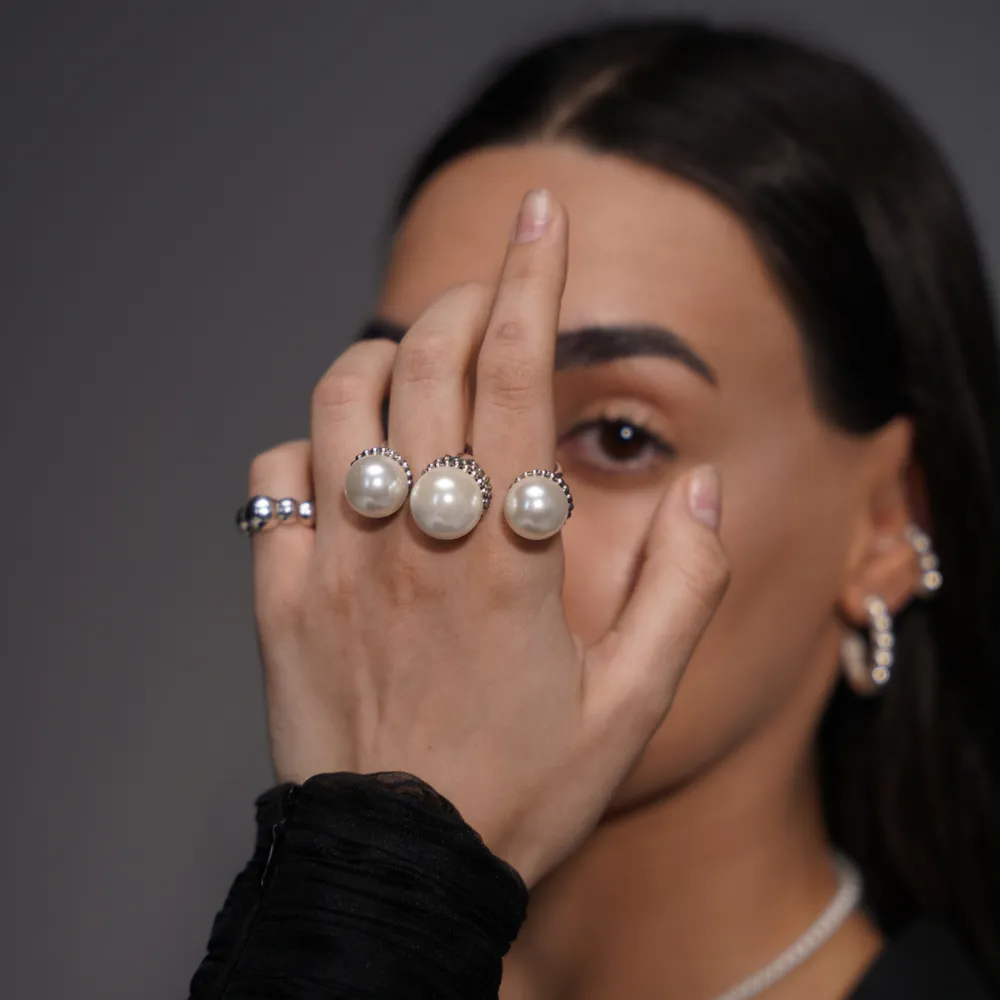 Queen of Pikes ring