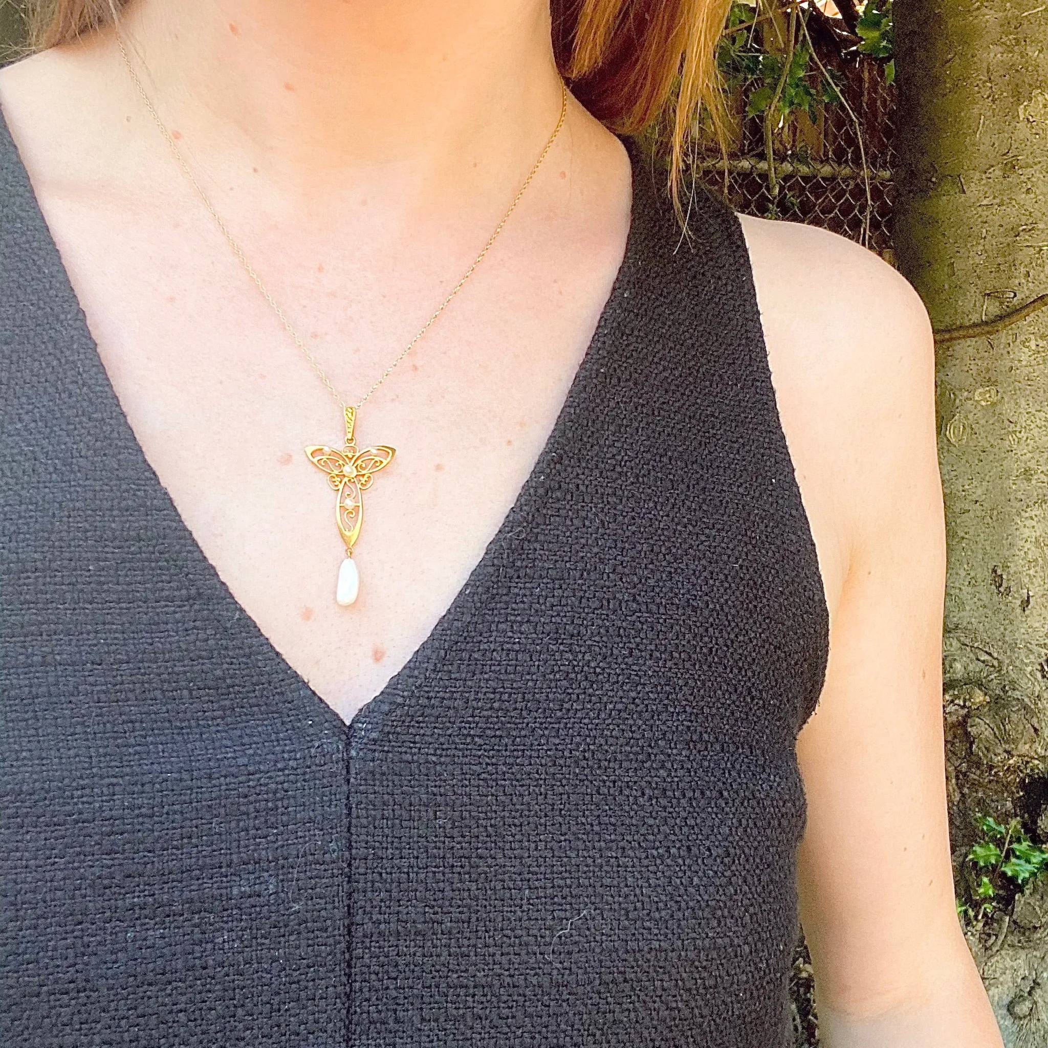 Stunning Krementz Gold & Pearl Lavalier Pendant